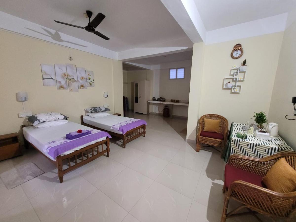 Sandy Beach Hotel Thiruvananthapuram ภายนอก รูปภาพ