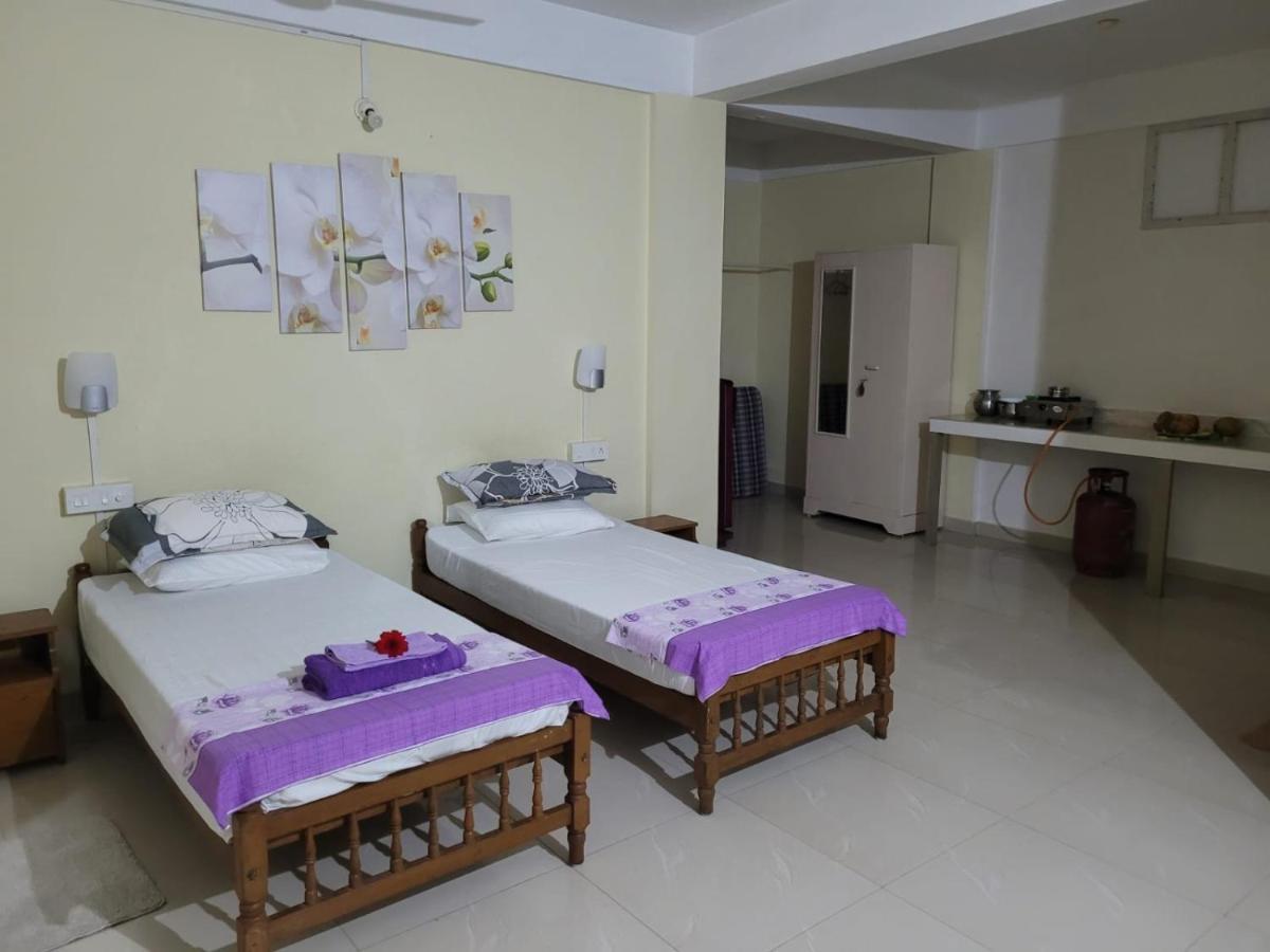 Sandy Beach Hotel Thiruvananthapuram ภายนอก รูปภาพ
