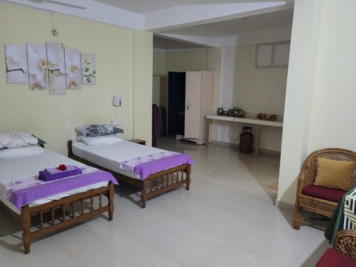 Sandy Beach Hotel Thiruvananthapuram ภายนอก รูปภาพ